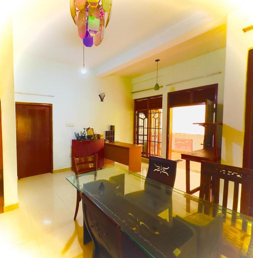 טנגלה Golden Town Hotel מראה חיצוני תמונה