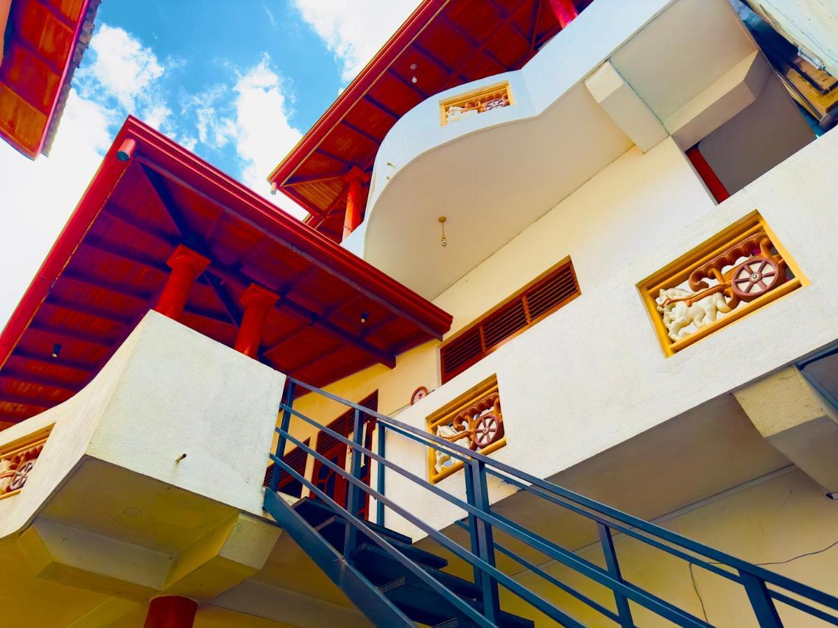 טנגלה Golden Town Hotel מראה חיצוני תמונה
