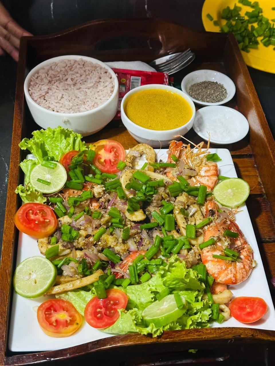טנגלה Golden Town Hotel מראה חיצוני תמונה